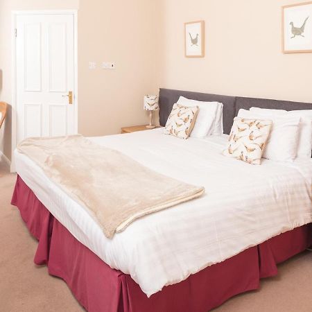 The Gordon Arms Hotel West Linton Extérieur photo