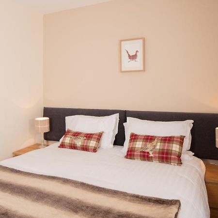 The Gordon Arms Hotel West Linton Extérieur photo