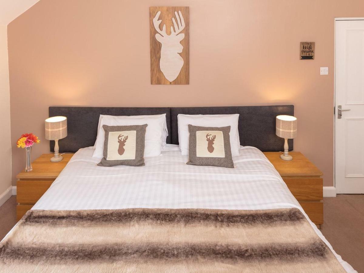 The Gordon Arms Hotel West Linton Extérieur photo