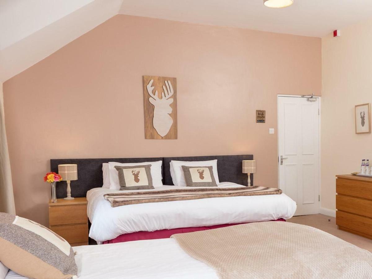 The Gordon Arms Hotel West Linton Extérieur photo