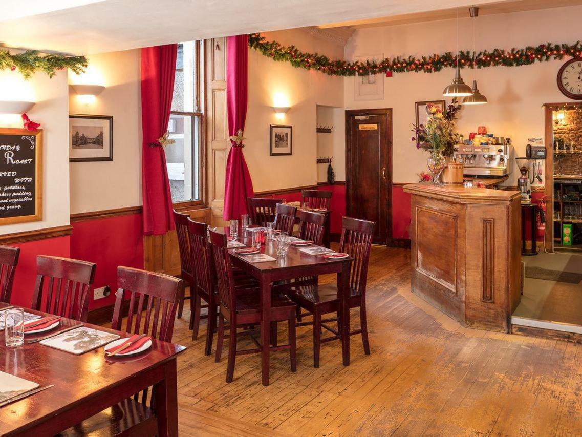 The Gordon Arms Hotel West Linton Extérieur photo