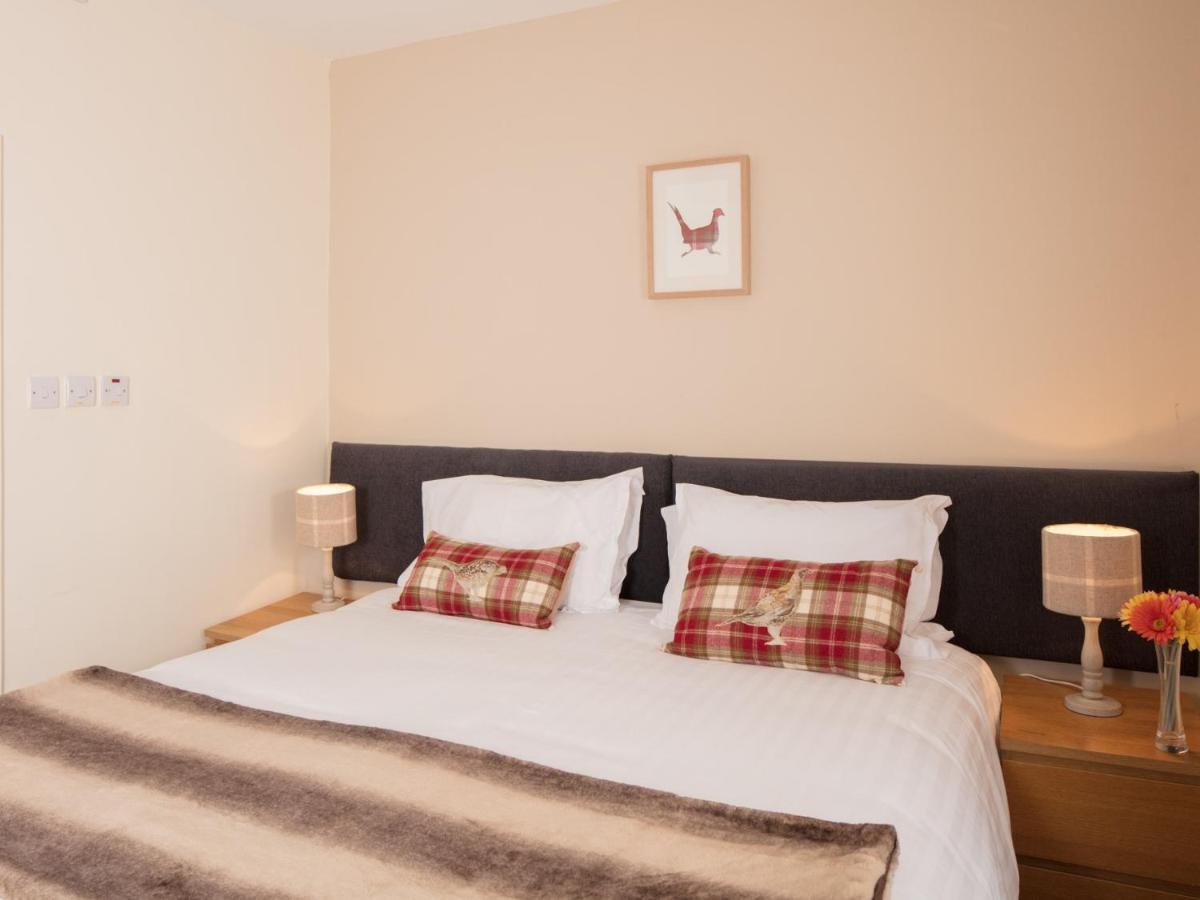 The Gordon Arms Hotel West Linton Extérieur photo